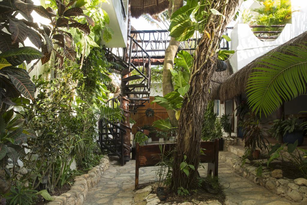 Posada Yum Kin Tulum Pueblo Buitenkant foto
