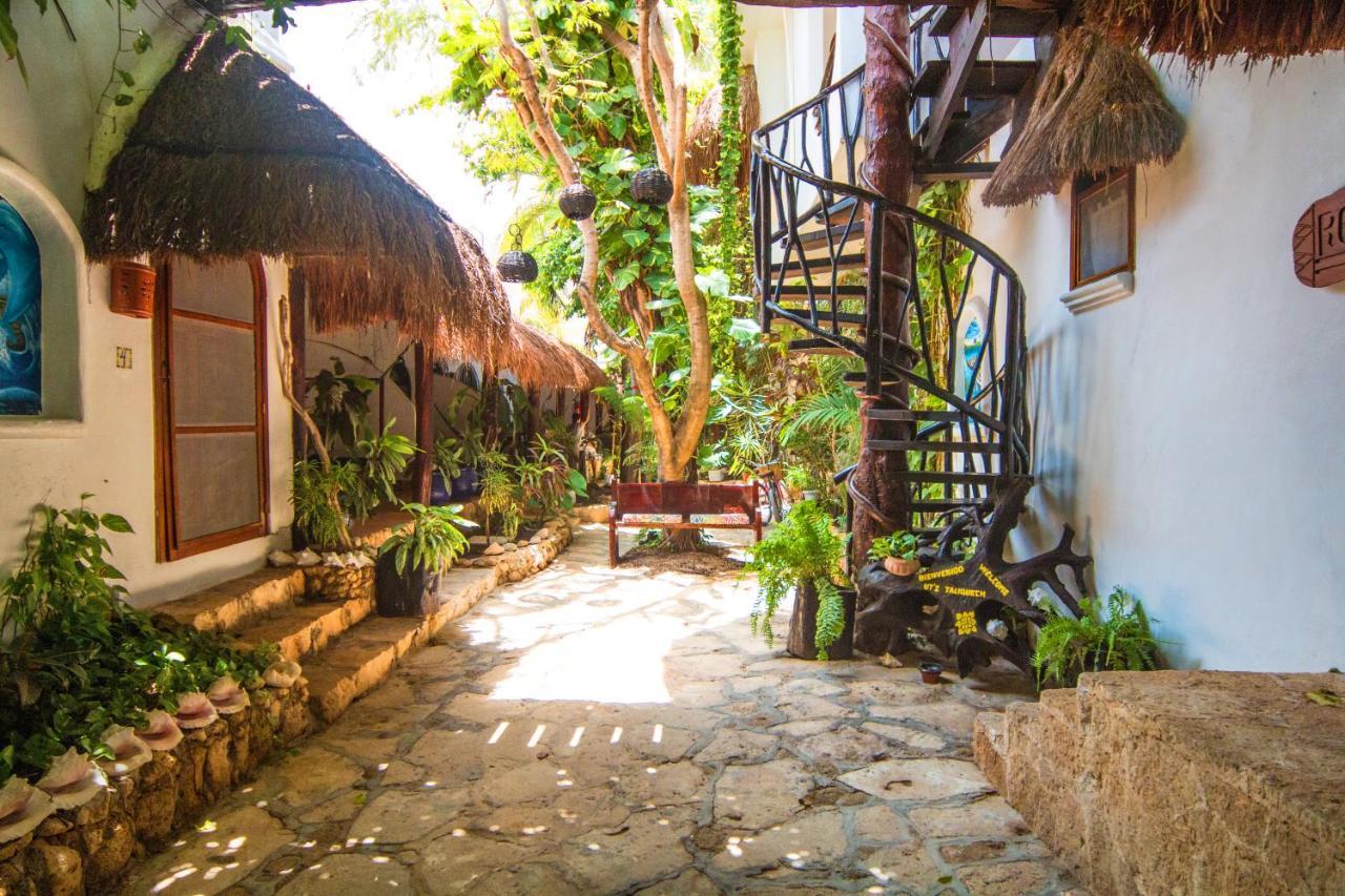 Posada Yum Kin Tulum Pueblo Buitenkant foto